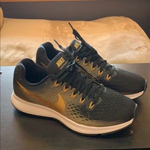 Women’s NIKE Zoom Pegasus 34